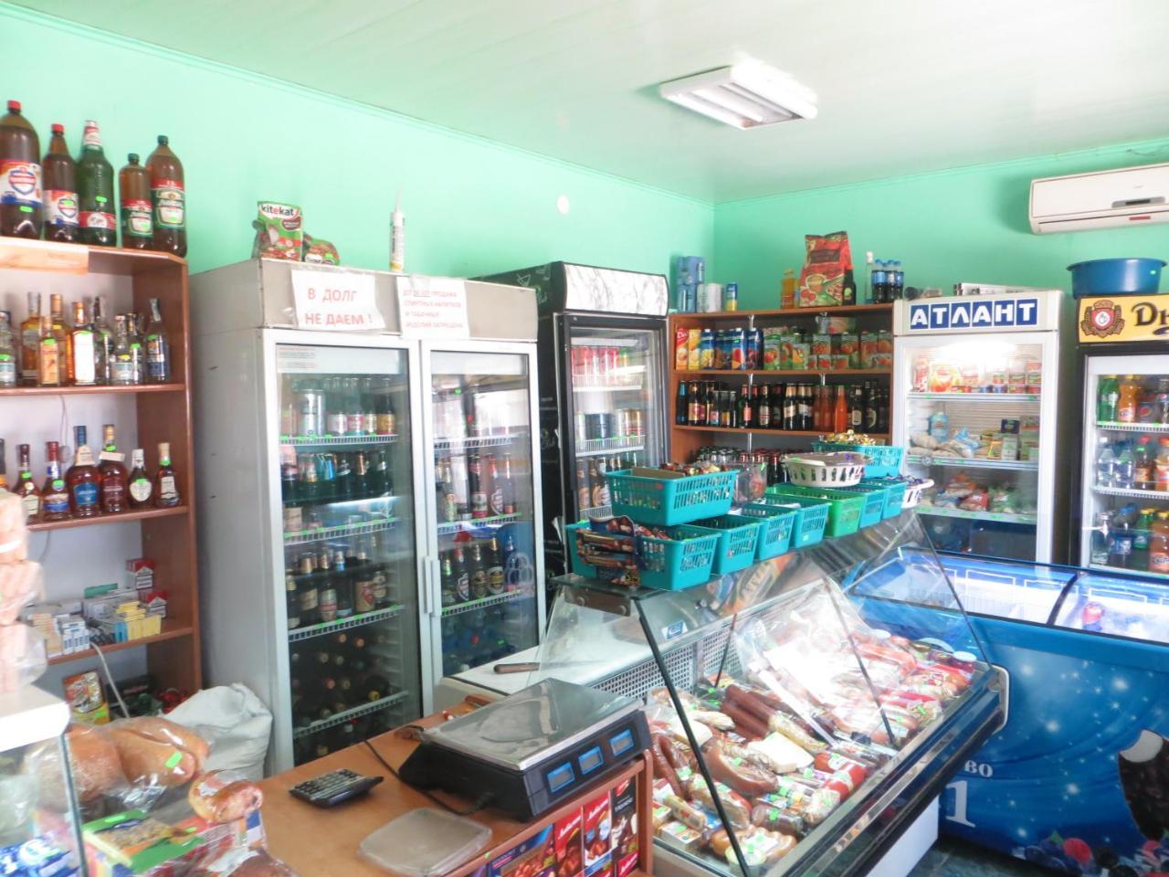 Monte Karlo Hotel Zaliznyy Port Bagian luar foto